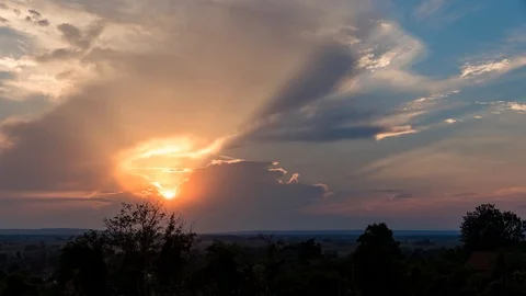 Sunset and pulling clouds in the sky Stock Footage 96000805