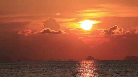 Sunset and sea Stock-Footage 5460438