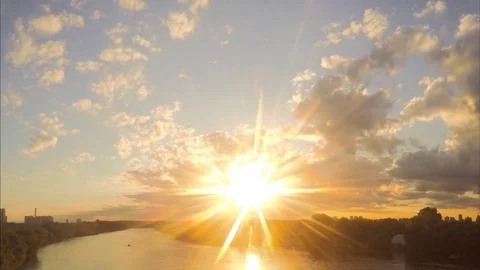 Sunset and sun over river and forest timelapse 스톡 동영상 79808871