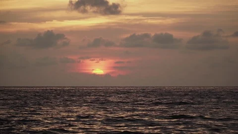 Sunset on the background of the Andaman Sea Vídeos de archivo 123049335