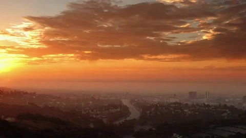 A sunset in the background 库存影片 157752783