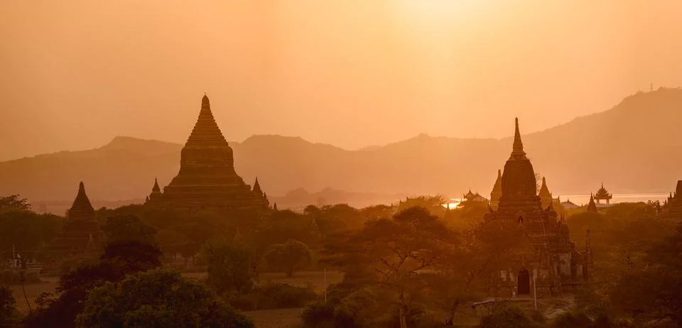 Sunset in bagan Stock-Fotos
