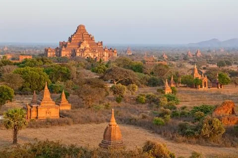 Sunset in bagan Foto stock