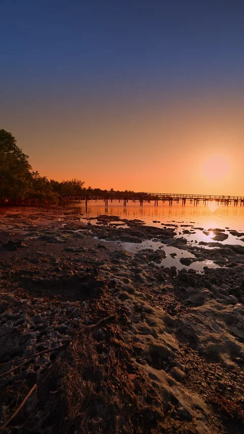 SUNSET BAY PANNING Stock Footage 280798728