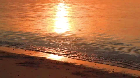 Sunset. beach and wave Stock-Footage 4885176