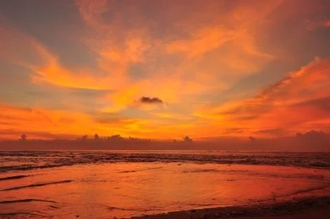 Sunset at the beach in the evening Stock-Fotos