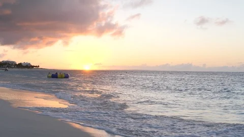 SunSet Beach 動画素材 105867805