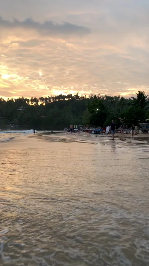 Sunset on the beach Vídeos de archivo 135400262