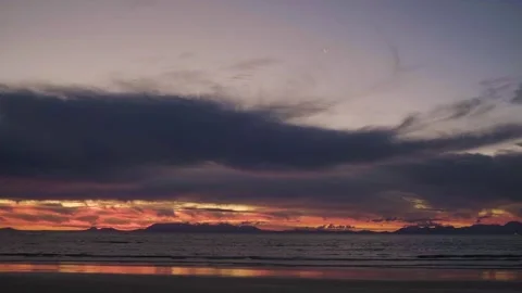 Sunset at the beach Video stock 261838099