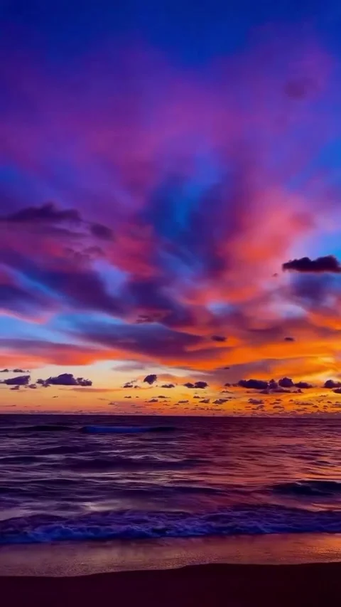 Sunset on the beach Vídeo Stock 329410406