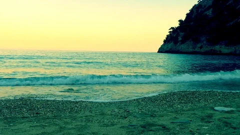 Sunset on the beach in Greece with real sound. Vídeos de archivo 116828341