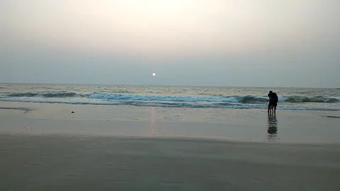 Sunset by the beach in India 스톡 동영상 154215537