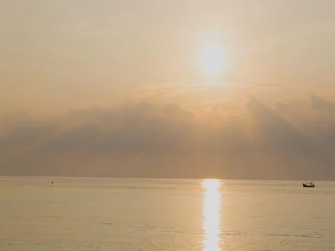 Sunset on the beach on Pacific ocean. Sunset time timelapse. Stock Footage 70196711