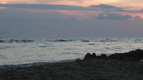 Sunset at the beach. Sea background with waves Stock-Footage 269543346