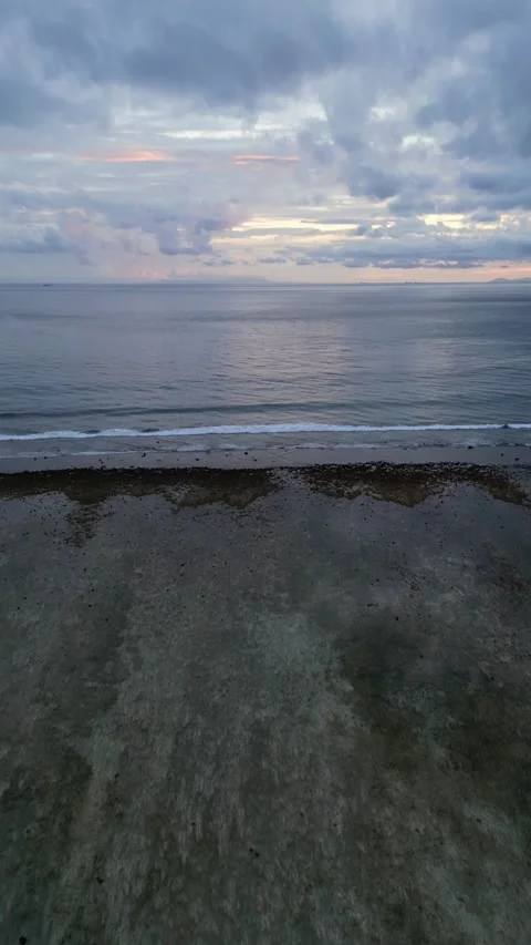 Sunset beach vertical shot 스톡 동영상 240093522