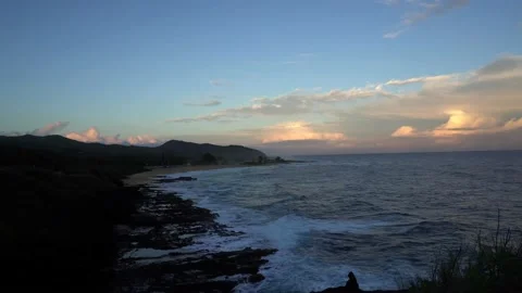 Sunset Beach View in Hawaii Stockbeeldmateriaal 153056546
