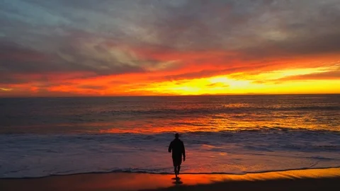 Sunset Beach Walk 動画素材 127799950