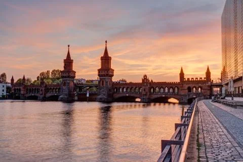 Sunset at the beautiful Oberbaumbridge Stock Photos