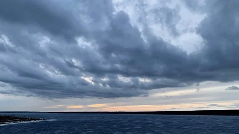 Sunset Beautiful view.Dramatic sunset. Moving cloudscape with beautiful sun. Stock-Footage 127232594