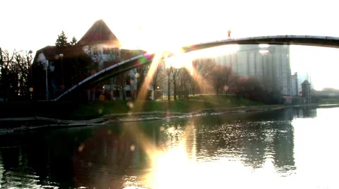 Sunset behind the bridge Vidéo 35768430