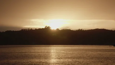 Sunset behind Ocean &amp; Island 2 Vídeos de archivo 83526813