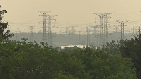 Sunset blocked by wildfire and forest fire smoke in the sky Stock Footage 157612594