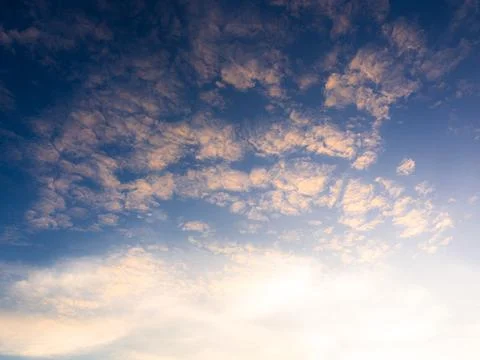 Sunset blur nature summer background cloud gradient overlay dramatic Stock-Fotos