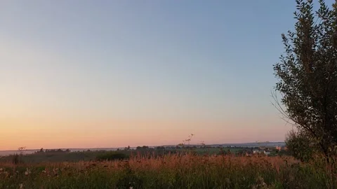 Sunset in breathtaking purple fields of Provence. 스톡 동영상 139298067