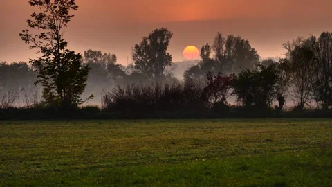 Sunset from Brembo park Video stock 142942624