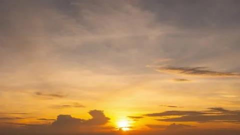 The sunset with brilliant colors in the cloudscape in this desert time lapse Stock Footage 153382624