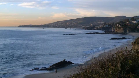 Sunset on California beach. 库存影片 88234141