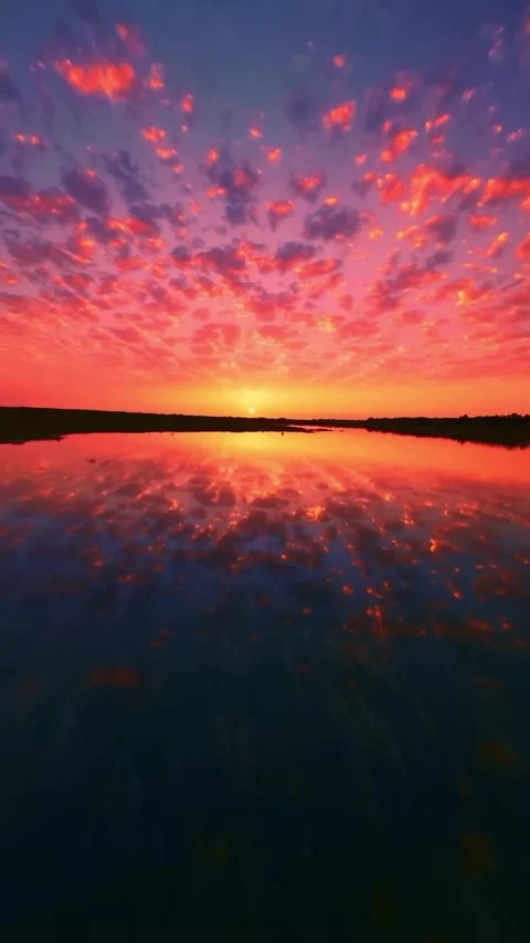 The sunset is calling 库存影片 331195885