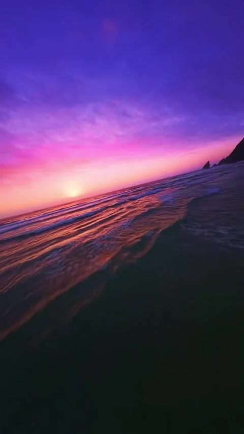 The sunset is calling 库存影片 331195925