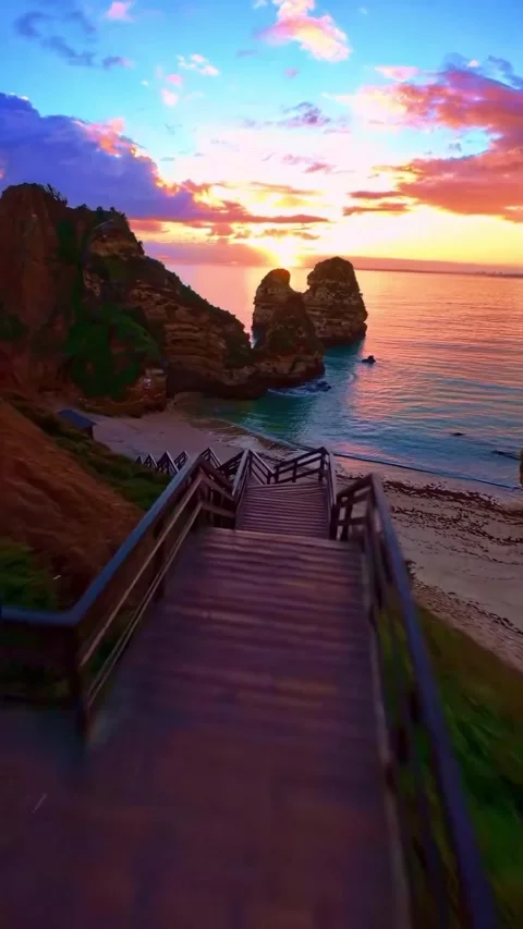 The sunset is calling 库存影片 331196005