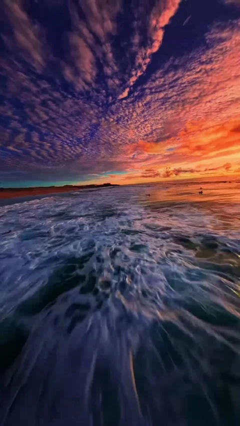 The sunset is calling 库存影片 331196014