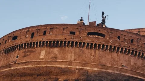 Sunset At Castel Sant'angelo. tracking shot view of Castel Sant'angelo. Vídeos de archivo 286047281