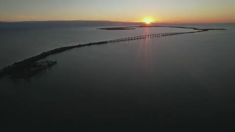 Sunset Channel #5 Bridge 動画素材 172302414