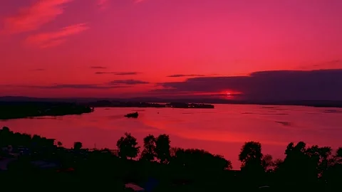 Sunset at the city pond - timelapse Stock Footage 131402346