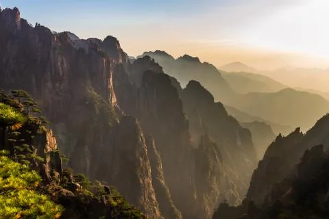 Sunset from the Cloud dispelling Pavilion on Mt Huangshan, Anhui, China. Stock Photos