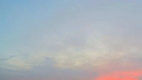 Sunset clouds in blue sky timelapse 動画素材 82049336