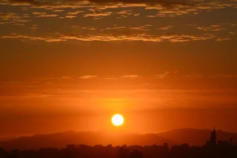 Sunset clouds in santiago, Chile Foto stock
