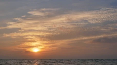 Sunset clouds timelapse Vidéo 73064170