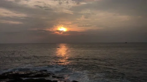 Sunset cloudy sky by the Strait of Malacca 库存影片 131876988