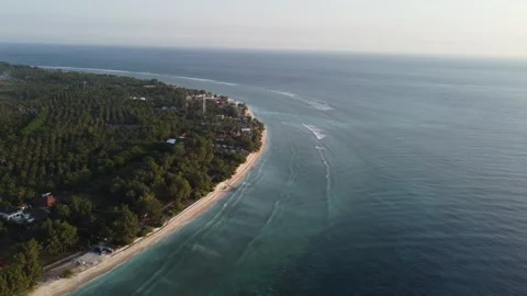 Sunset coastal descent Vídeo Stock 329713915