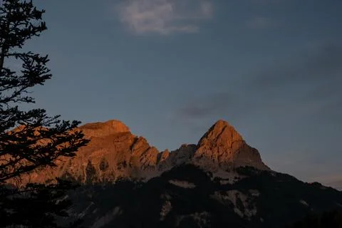 Sunset colors on mountain in the Alpls Foto stock