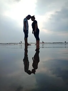 Sunset couple 写真素材