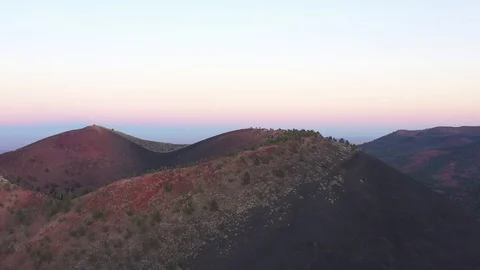 Sunset crater volcano Vídeos de archivo 119141875