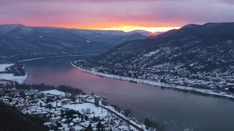 Sunset at the Danube bend 스톡 동영상 71841441