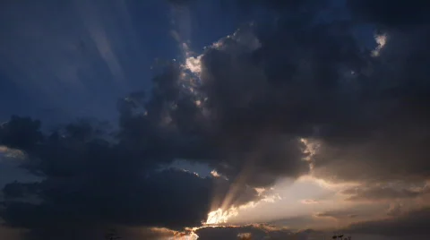 Sunset with dark clouds time-lapse 스톡 동영상 436623