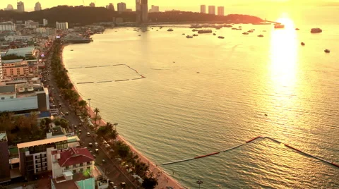 Sunset day to night timelapse resort city Pattaya Thailand Vidéo 48844998